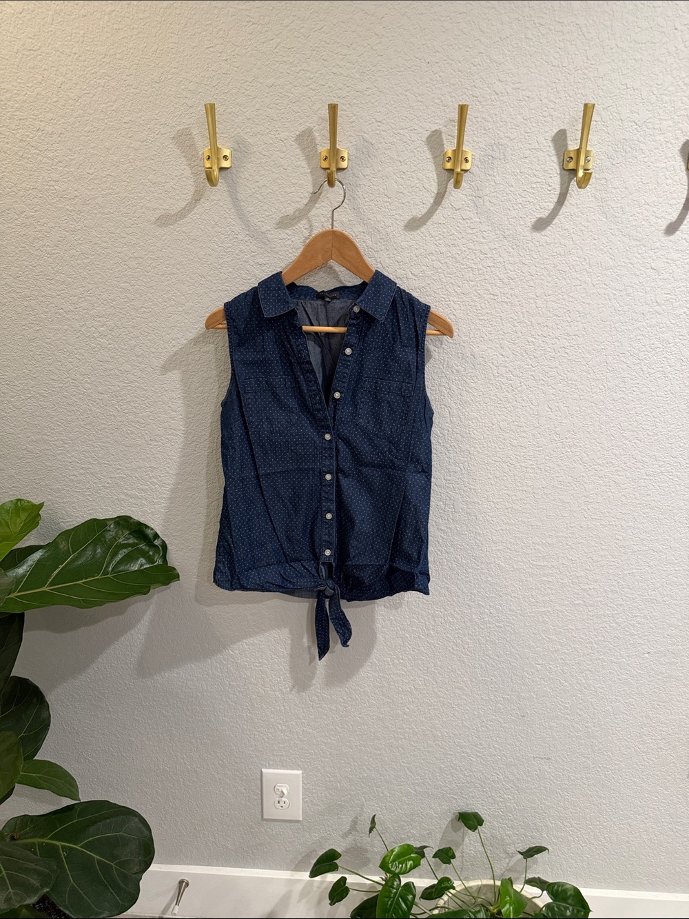 The Limited Navy Sleeveless Button-Front Tie Hem Tank